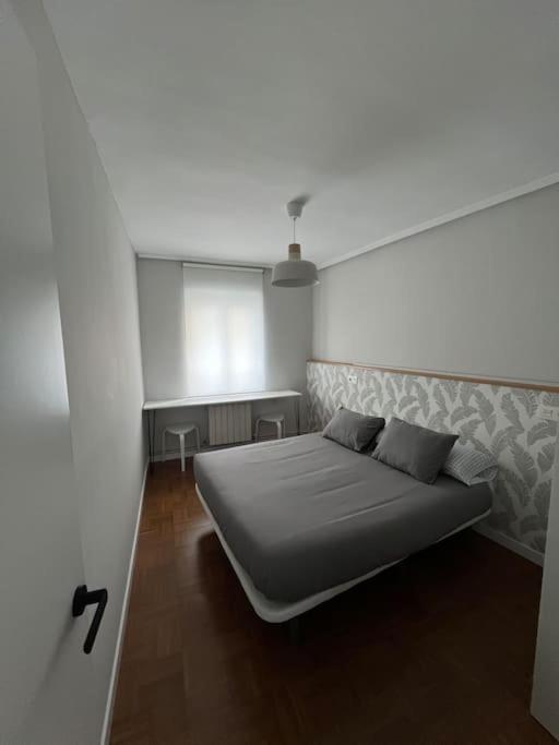 Appartement Piso Acogedor Cerca Del Centro. à Burgo Extérieur photo